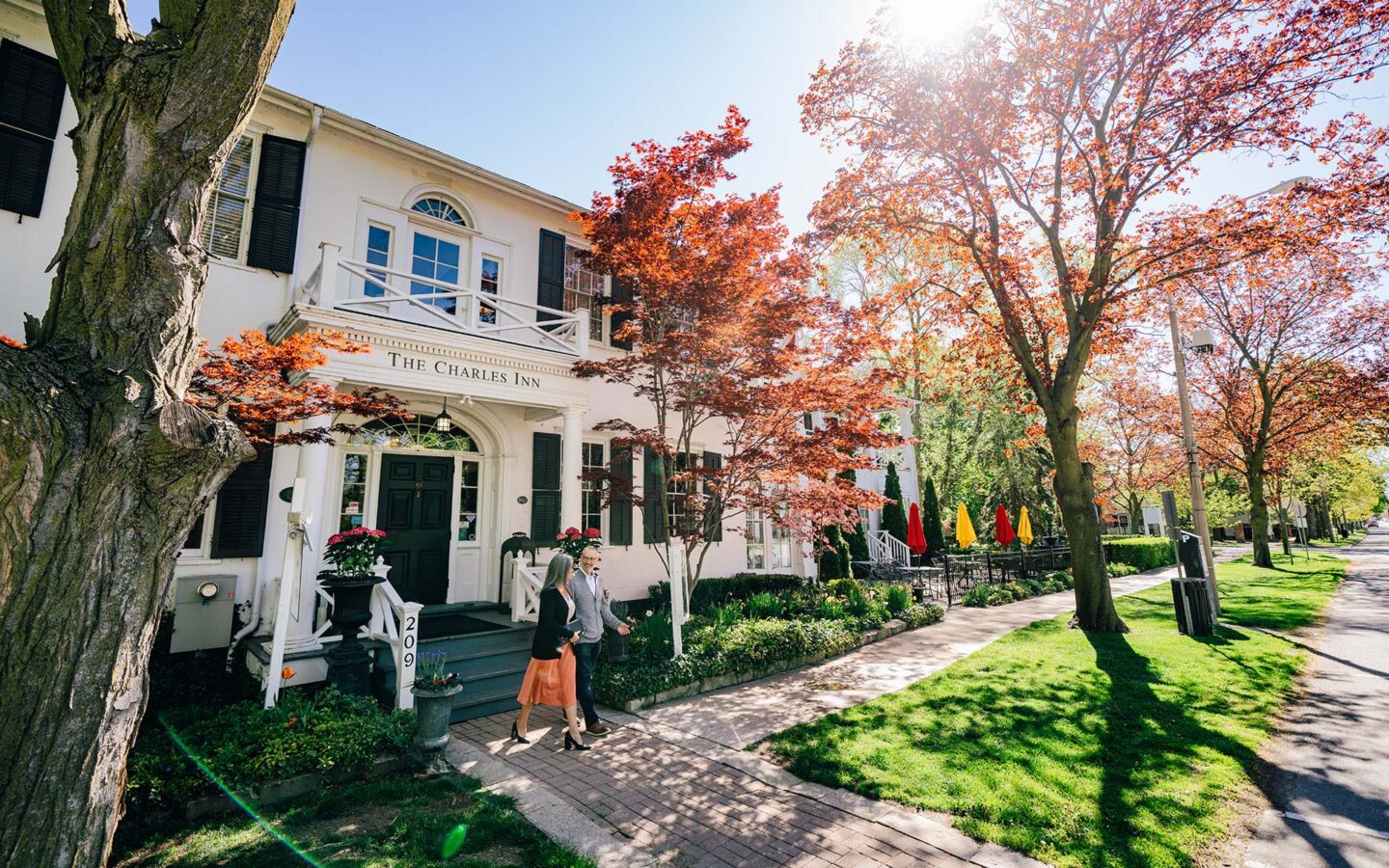 Discover The Charles Hotel, A Historic Mansion In Niagara On The Lake